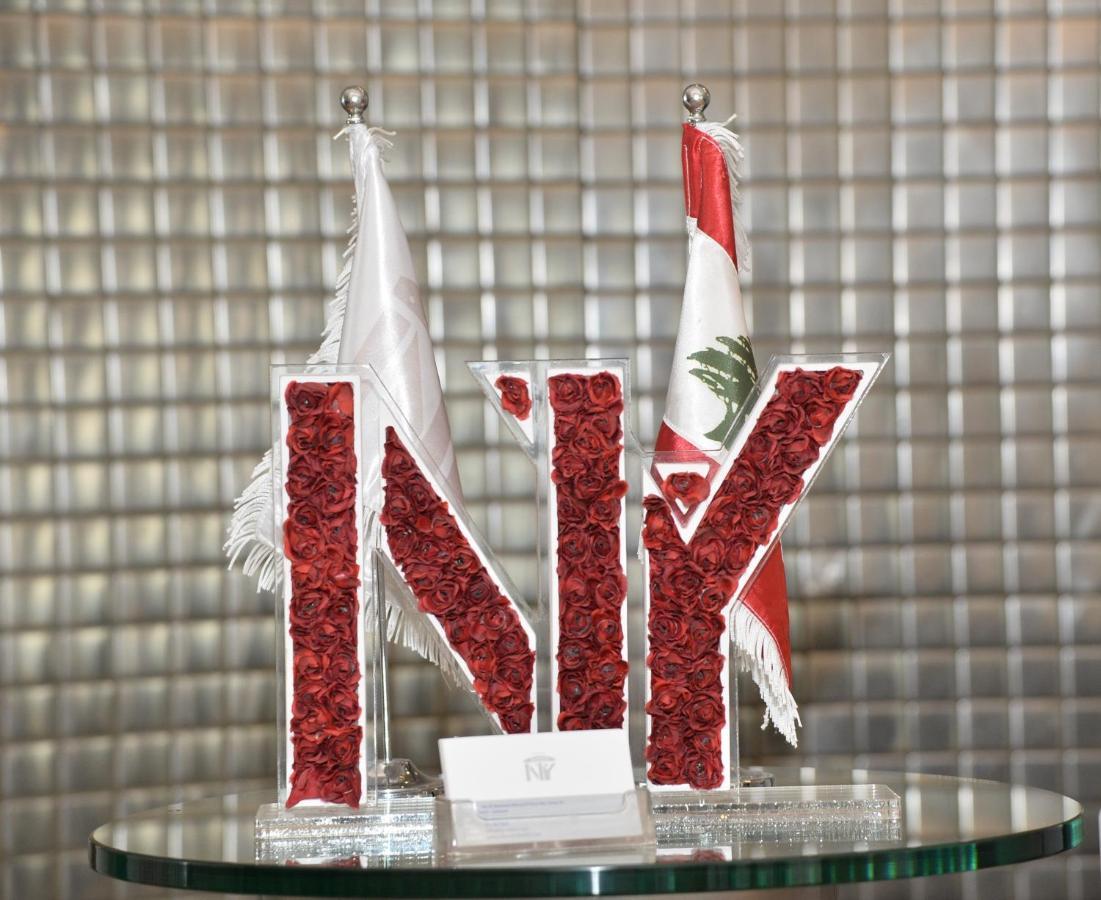 Ny 4*