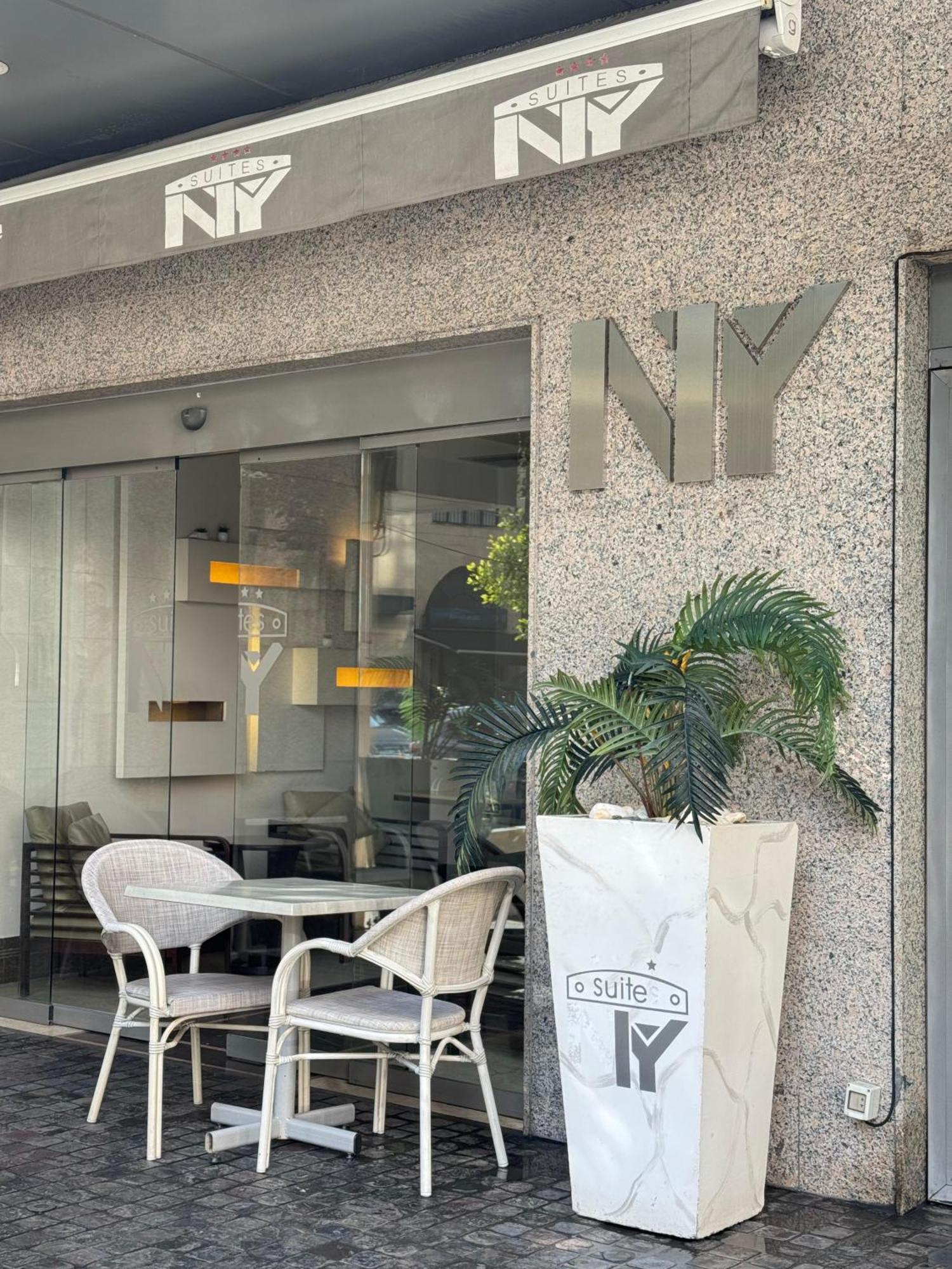 Ny Hotel